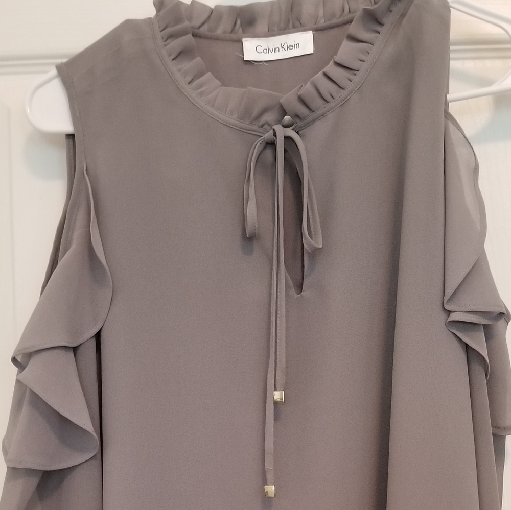Calvin Klein Flowy Grey Blouse with Open Shoulders